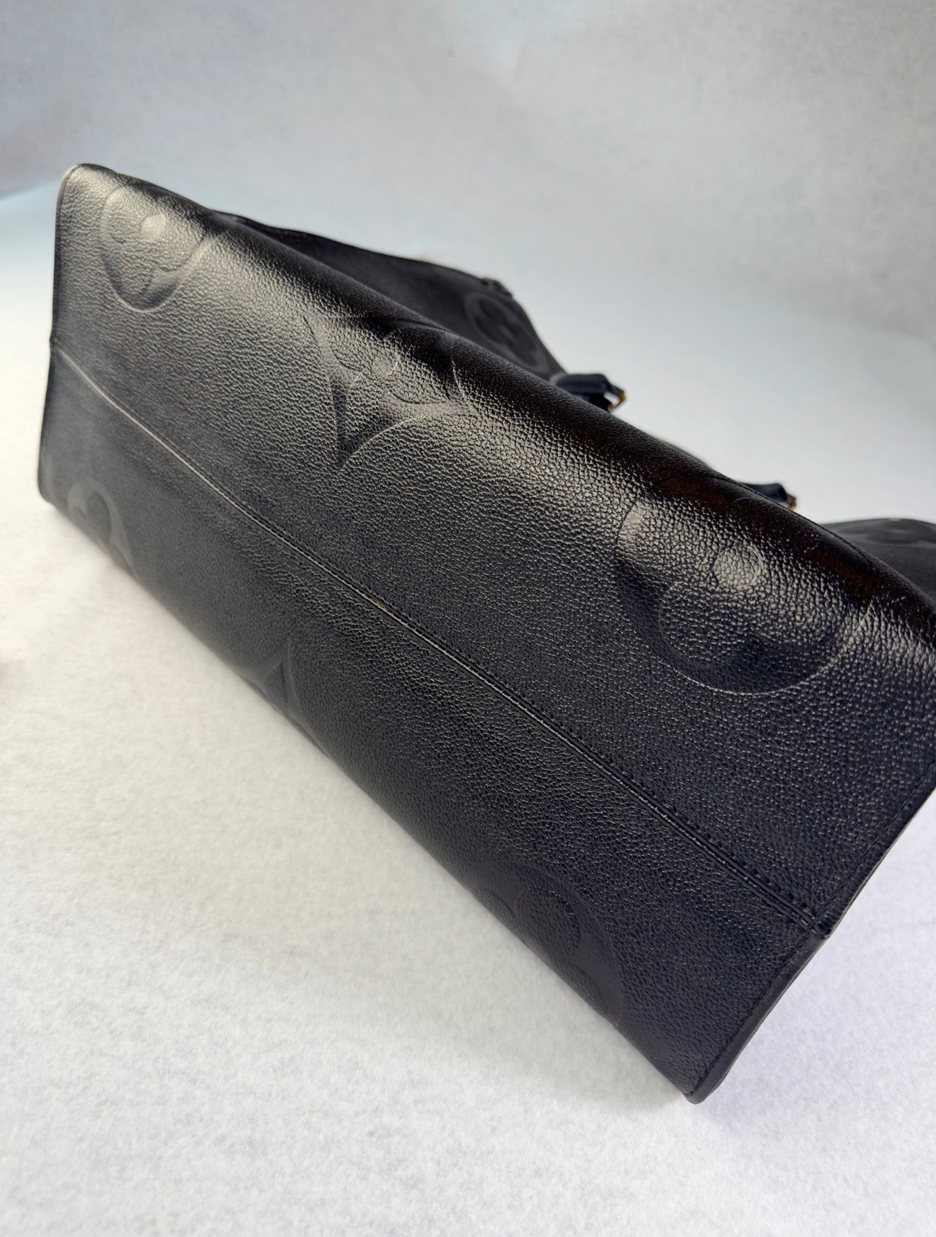 Louis Vuitton OnTheGo GM