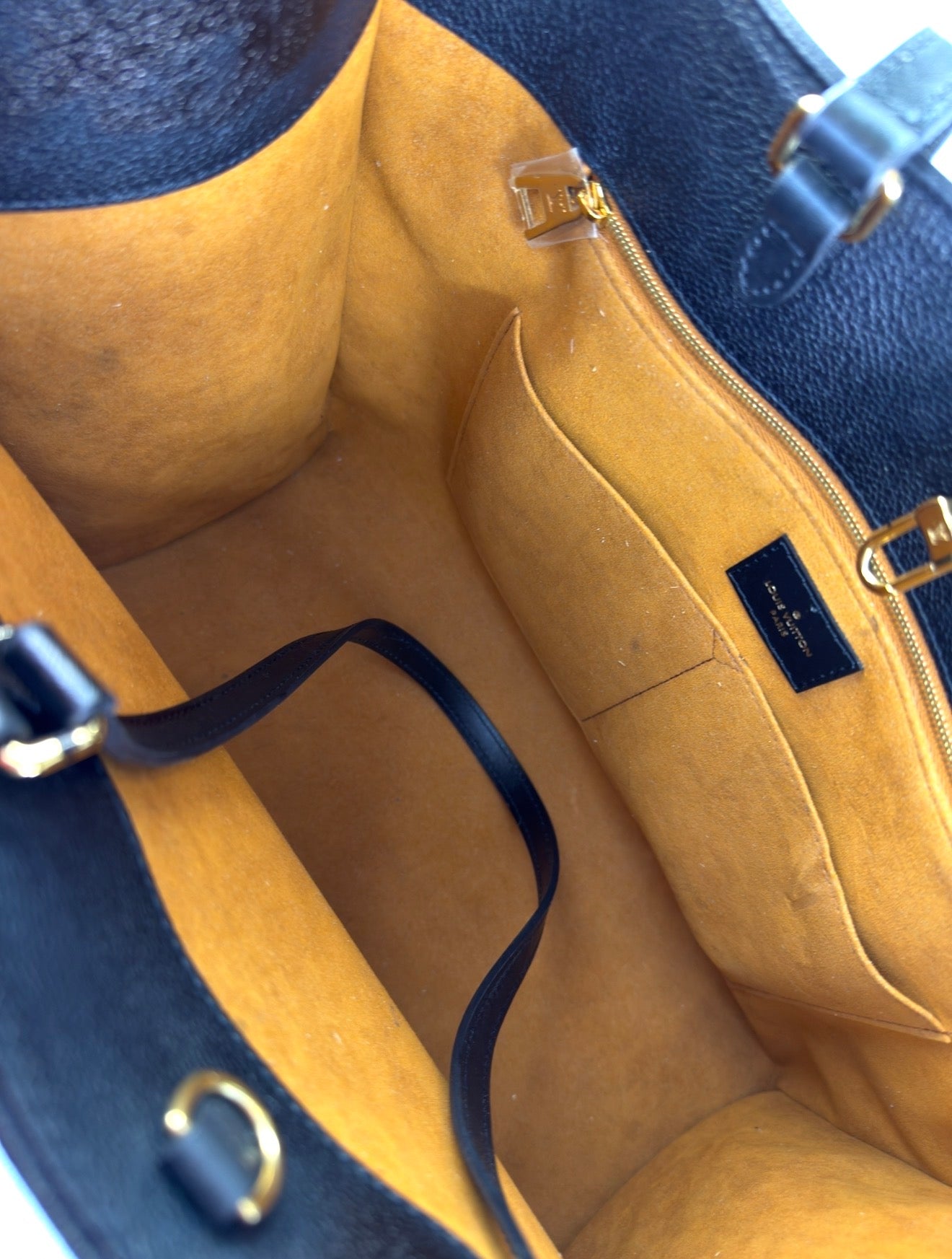 Louis Vuitton OnTheGo GM