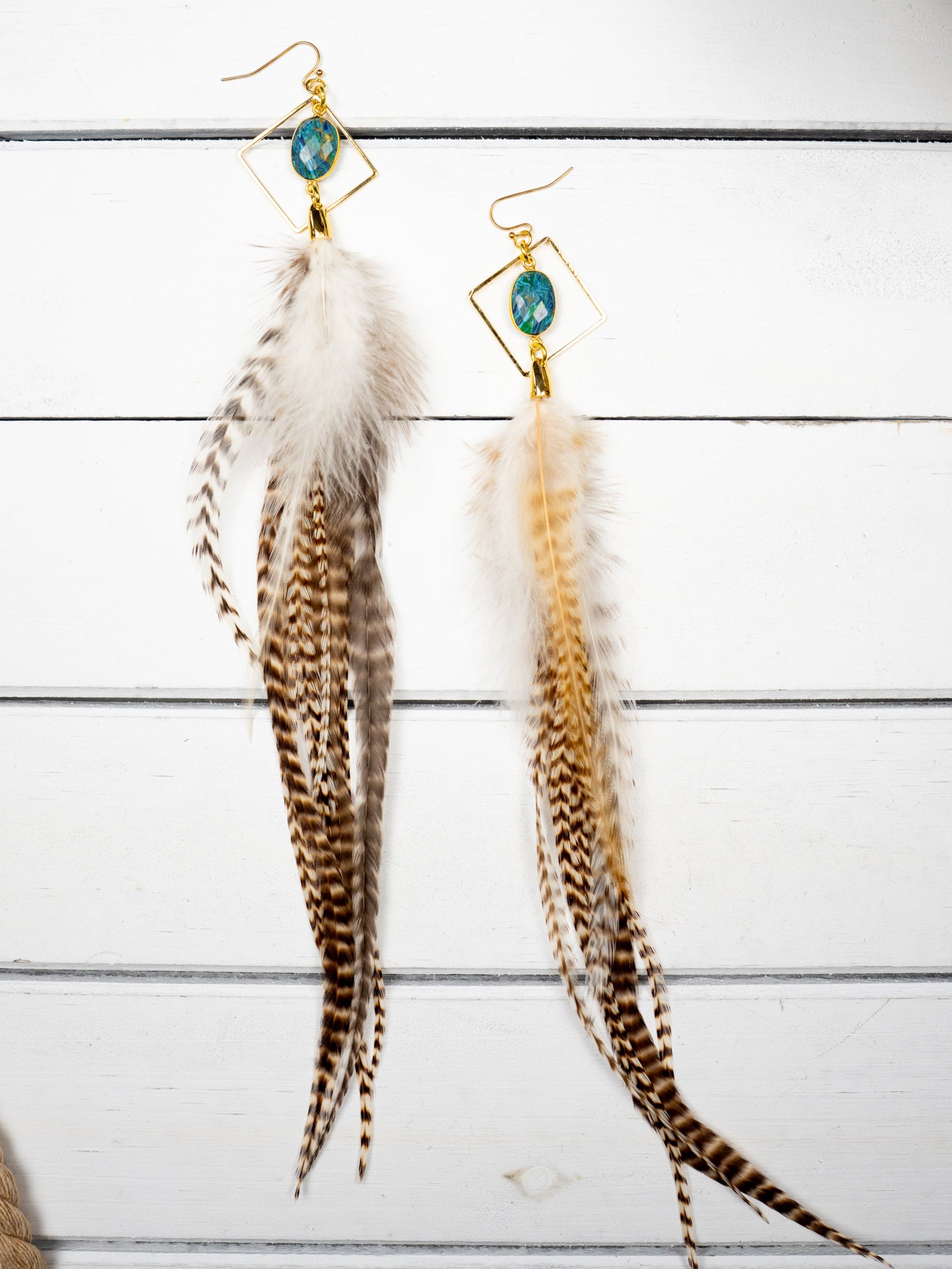 Foxy Fordite Feather Earrings - Shorty