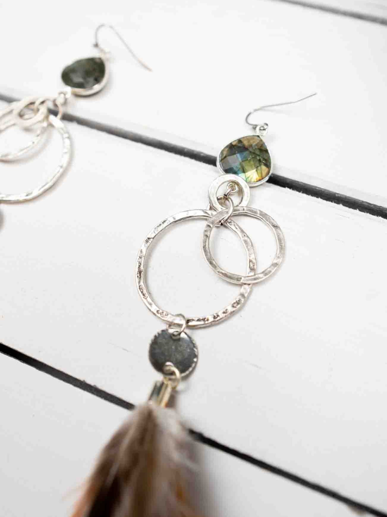 Meadow Lark Labradorite